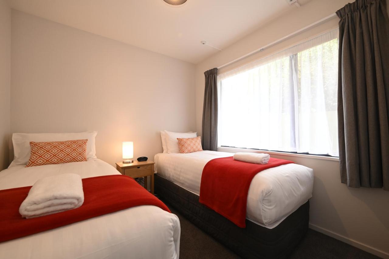 Riccarton Mall Motel 4*
